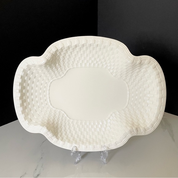 13" Basketweave Platter by Spode - Picture 1 of 10